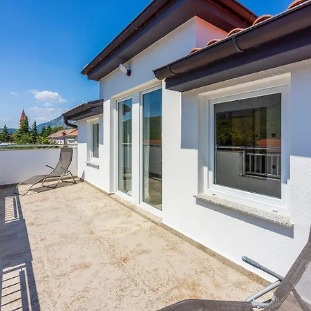 Neue Und Moderne Mit Privatpool, Kicker, Bbq, Liegebereich