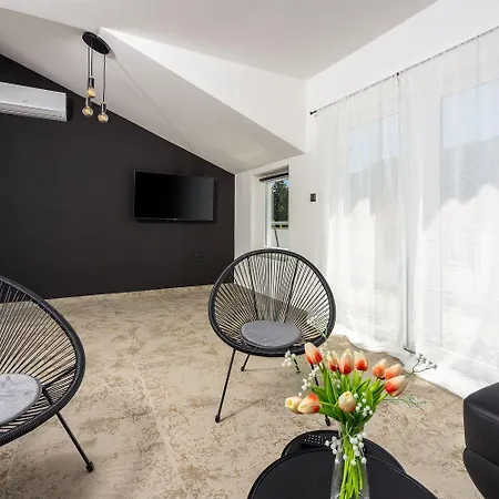 Neue Und Moderne Mit Privatpool, Kicker, Bbq, Liegebereich Case de vacanță Tribalj (Primorsko-Goranska)
