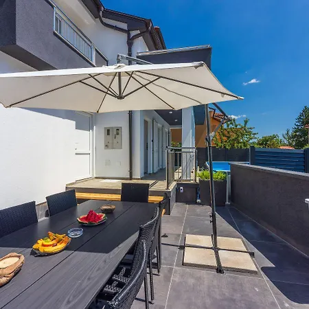 Neue Und Moderne Mit Privatpool, Kicker, Bbq, Liegebereich Case de vacanță